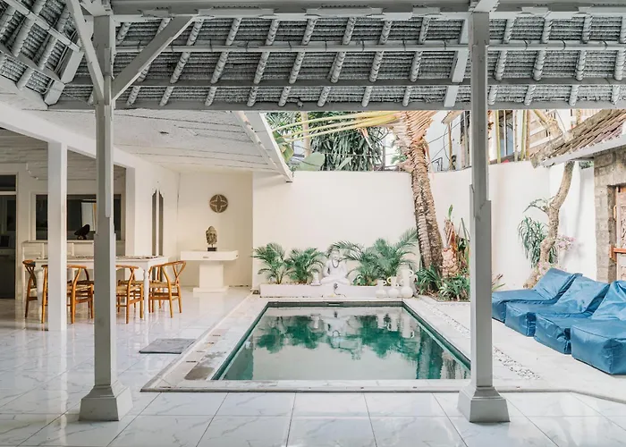 Seminyak Villa, Pool, 2 Min To Double Six Beach